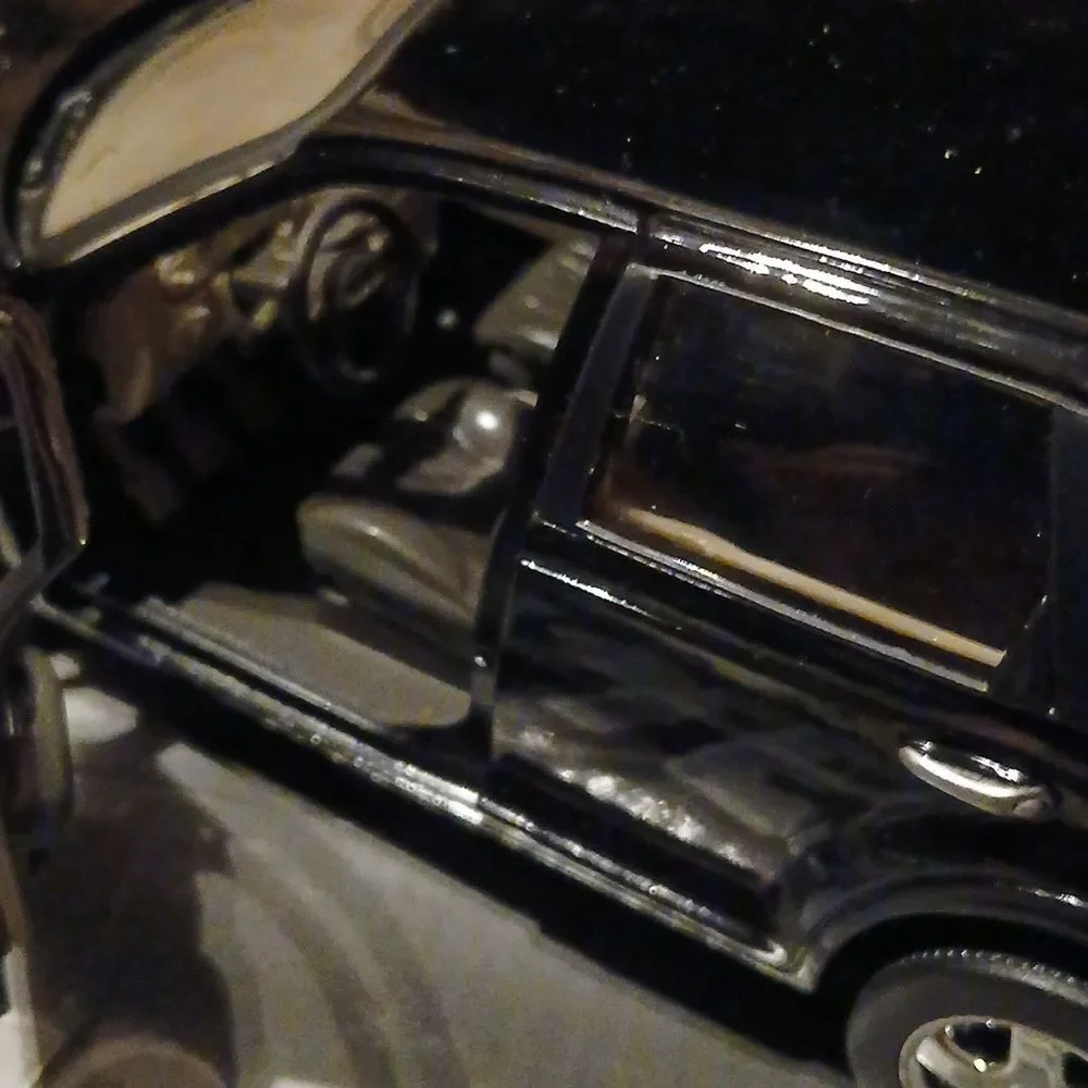 🤠2001 CHRYSLER PT CRUISER Die Cast 1:24 Scale Black Car